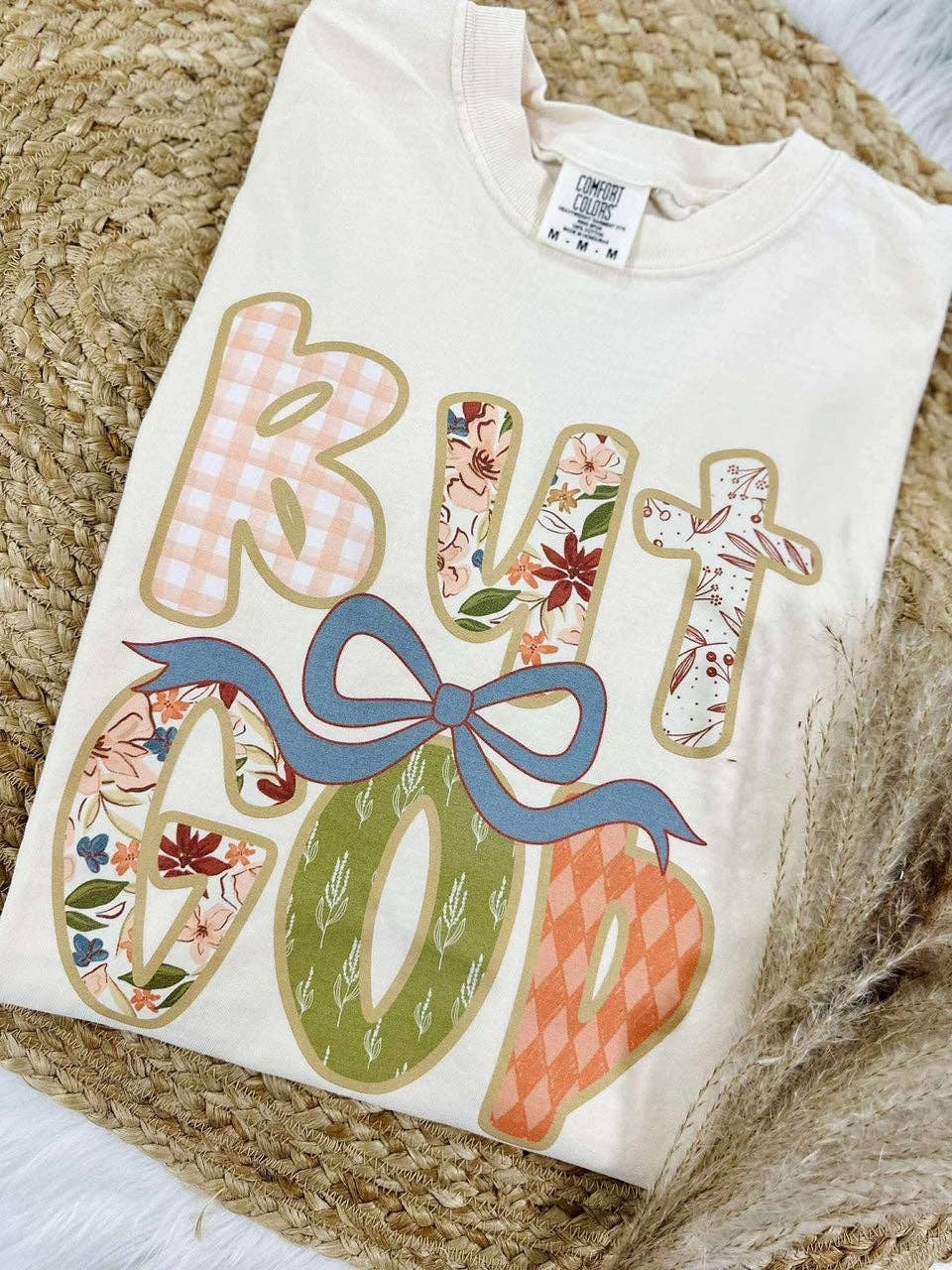 But God Bow Fall Print Graphic Tee: IVORY / M