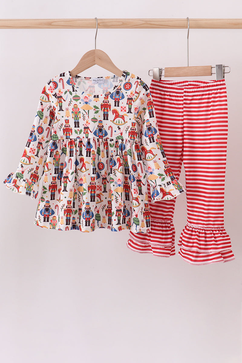 Red nutcracker print pants set