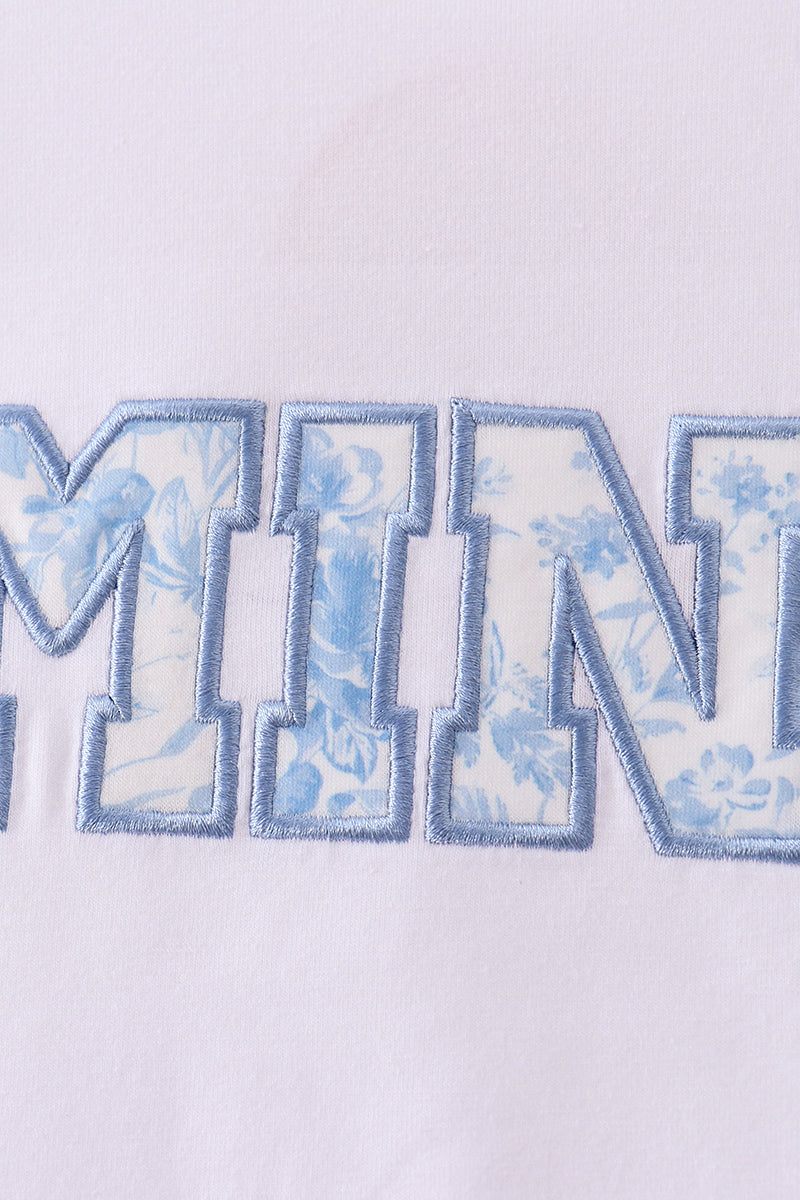 White MAMA bow applique mom&me top