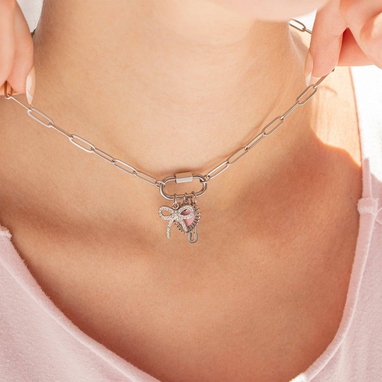 18K Gold PVD Paperclip Carabiner Necklace: Gold / 16+2"