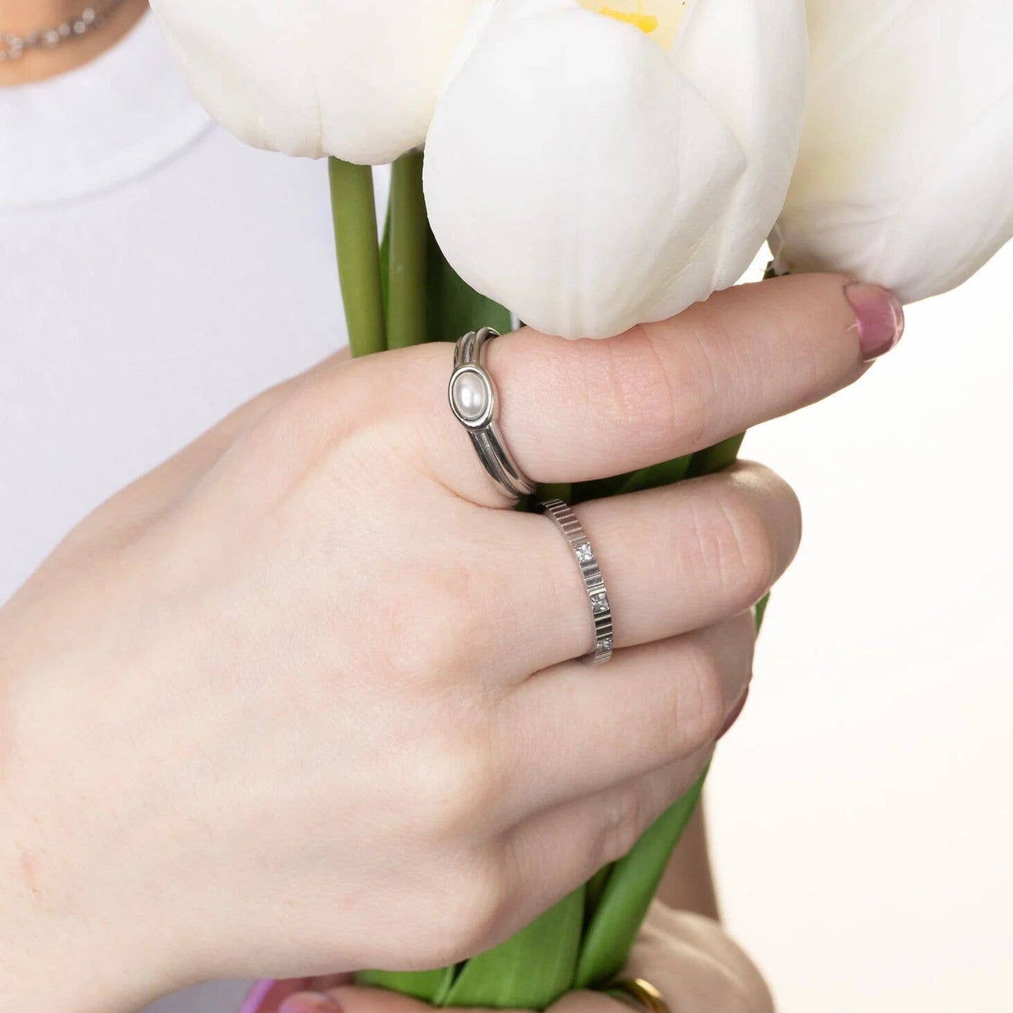 18K Gold PVD Stainless Steel Pearl Statement Ring: Gold / 7