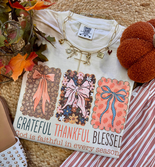 Grateful Thankful Blessed Fall Bows Tee: Ivory / 3X