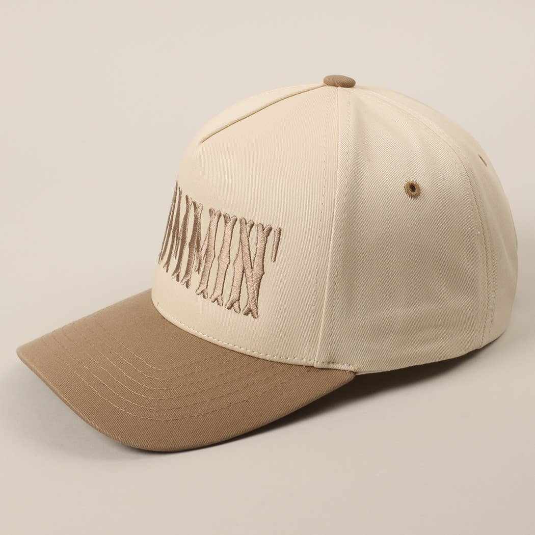 MOMMIN' Letter Embroidery Two-Tone Trucker Hat: Black / ONE SIZE