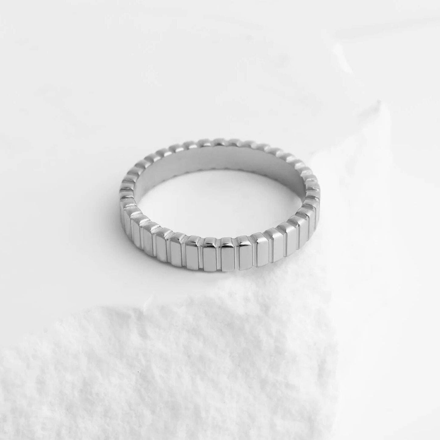 18K Gold PVD Stainless Steel Fluted Stacking Ring: Gold / 7