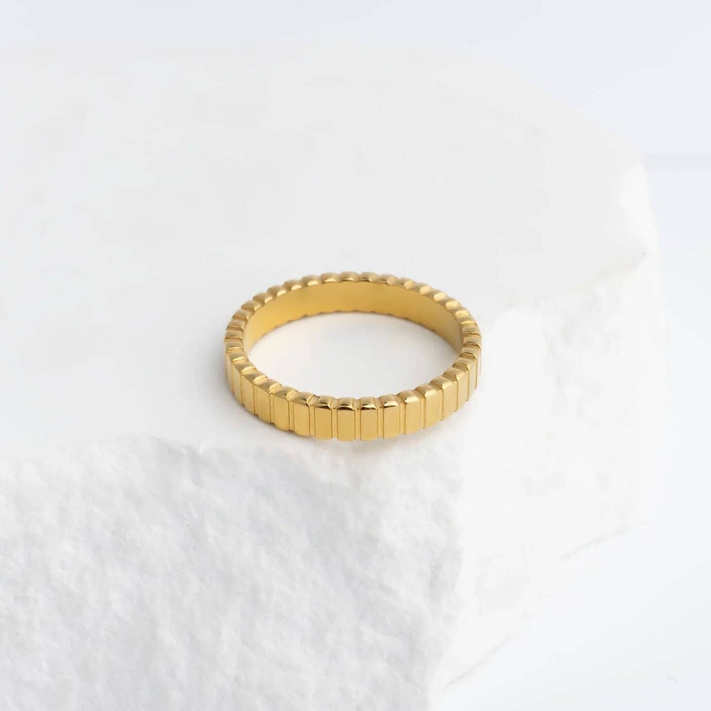 18K Gold PVD Stainless Steel Fluted Stacking Ring: Gold / 7