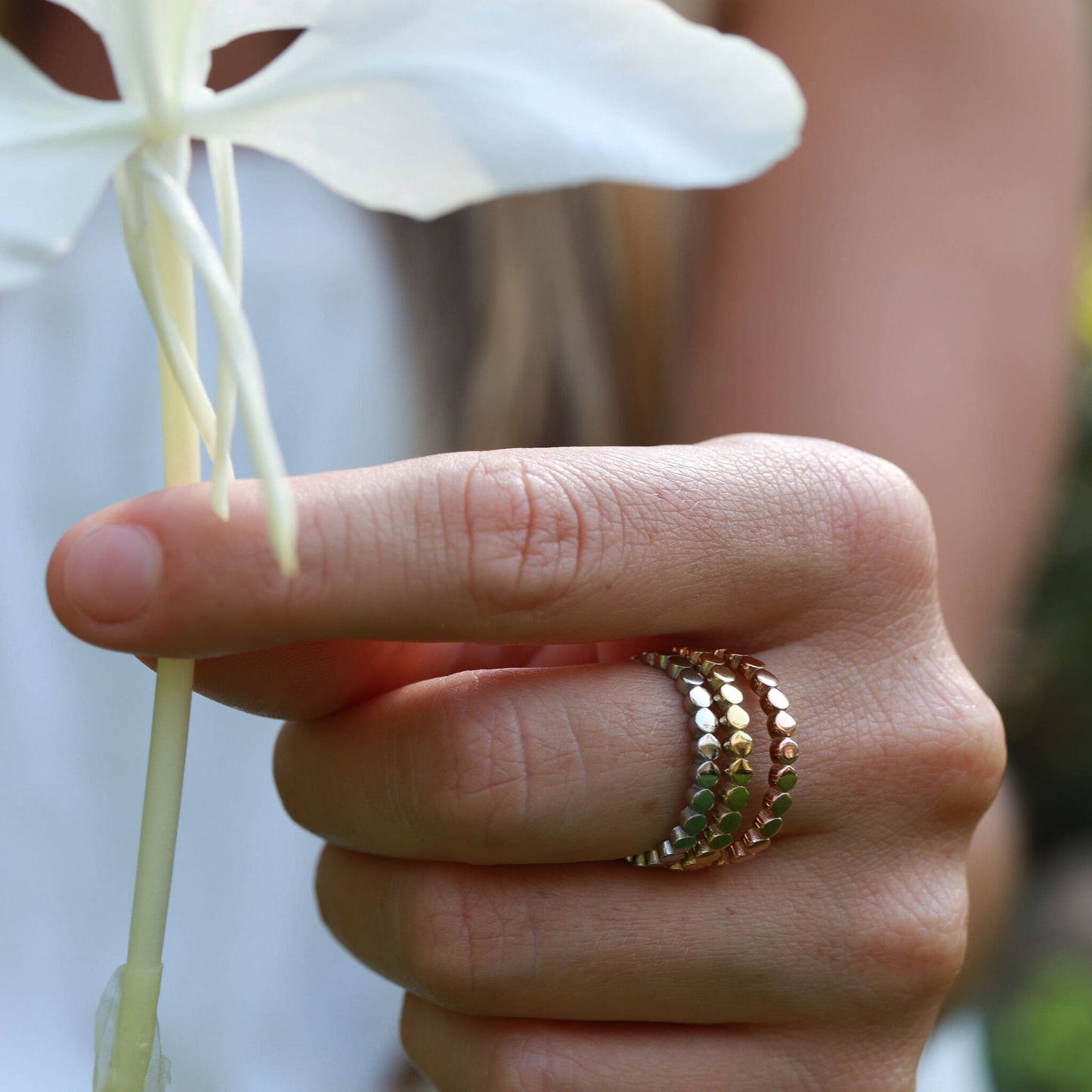 Flat Circle Stacking Ring: Gold / 6